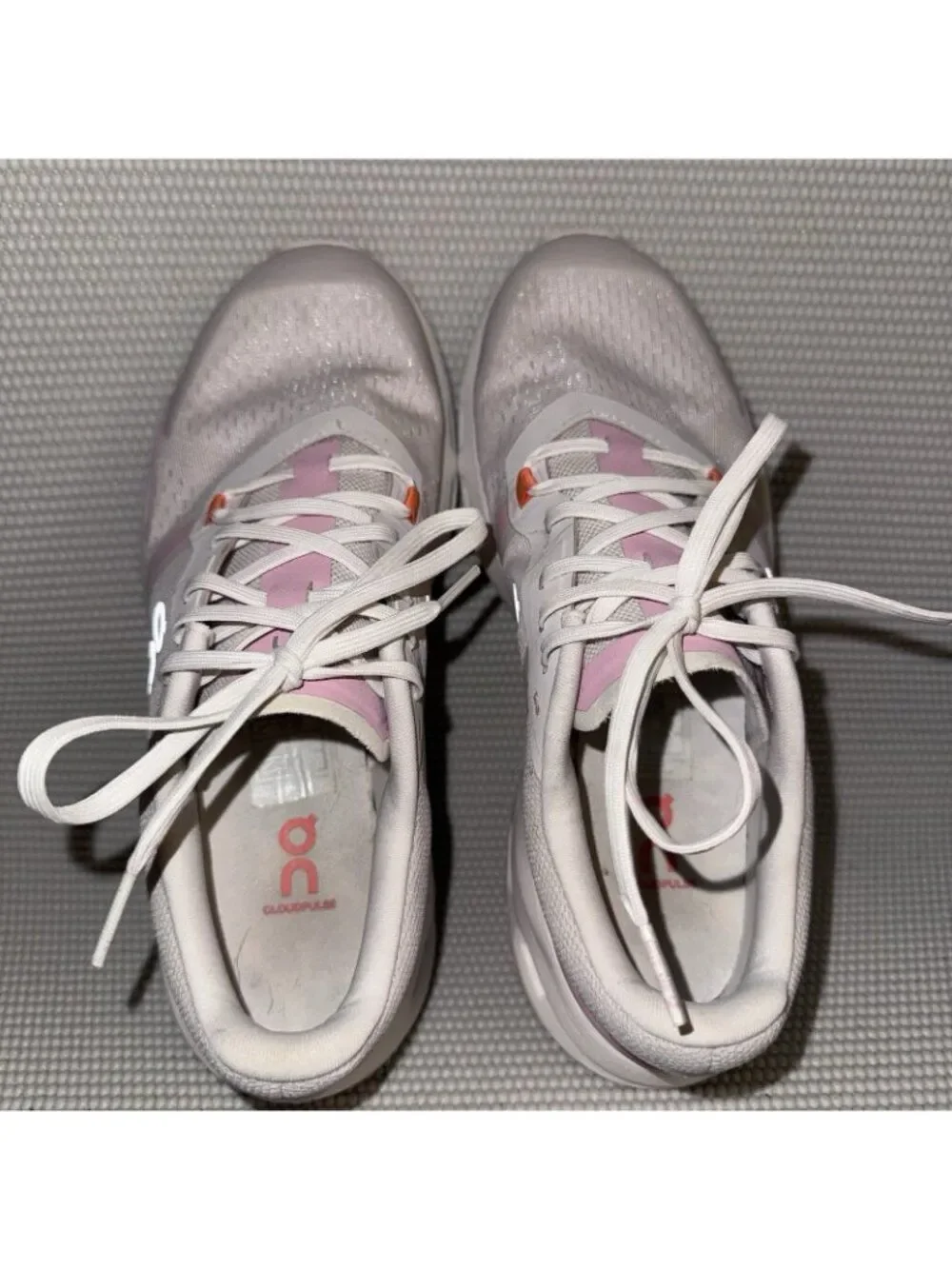 On Cloudpulse Pearl Blossom Athletic Running Shoes Sneakers Women’s Size 7.5